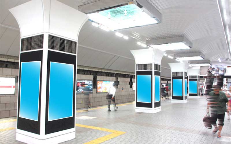 梅田ホームビジョン・梅田駅の広告