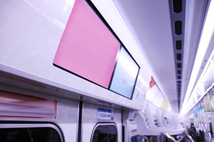 Osaka Metro車内ビジョン・御堂筋ビジョン写真