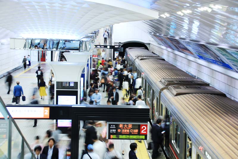 大阪メトロ駅構内写真